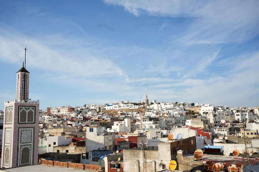 House In Old Medina For 10 Guests Tânger Exterior foto