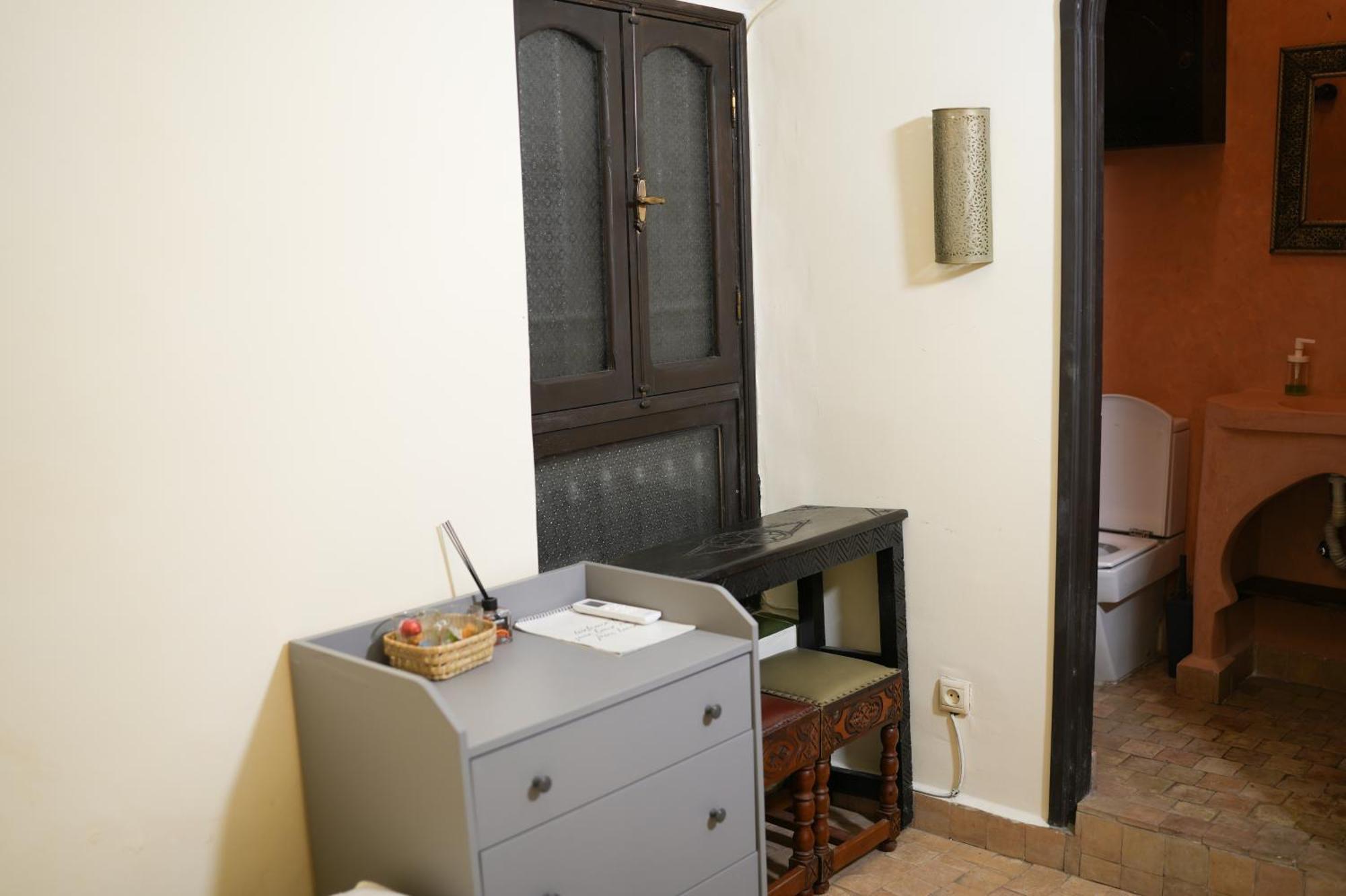 House In Old Medina For 10 Guests Tânger Exterior foto