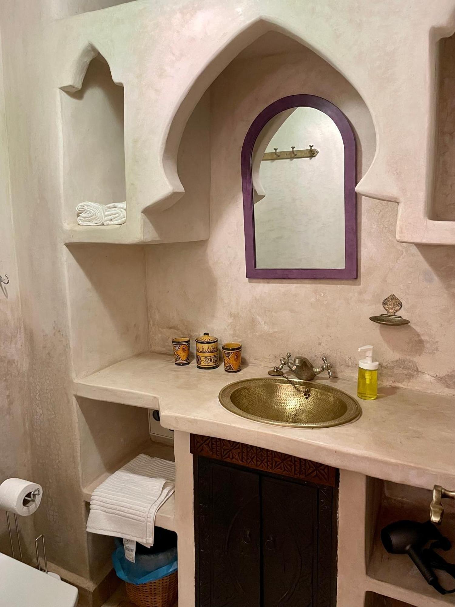 House In Old Medina For 10 Guests Tânger Exterior foto