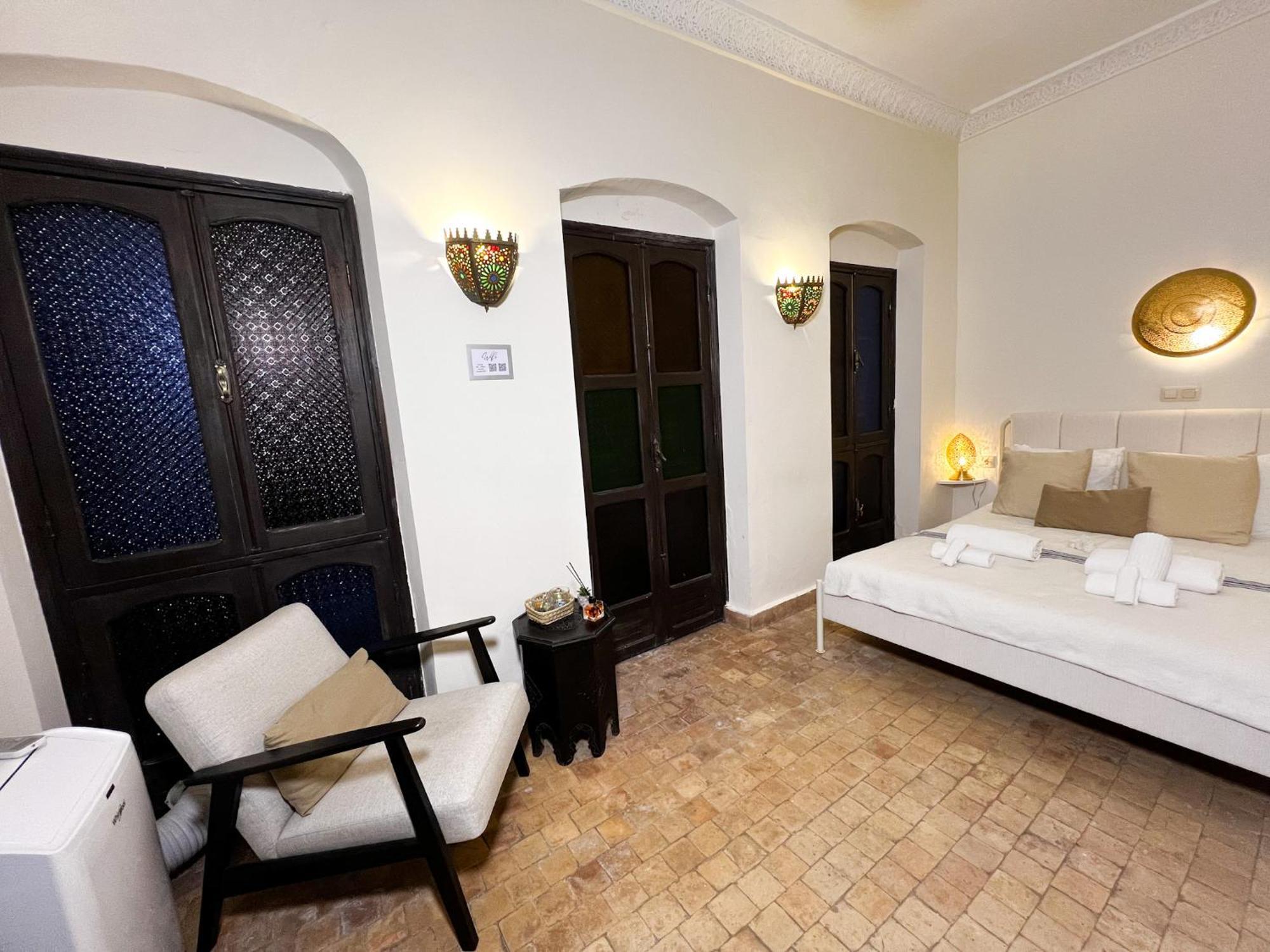 House In Old Medina For 10 Guests Tânger Exterior foto