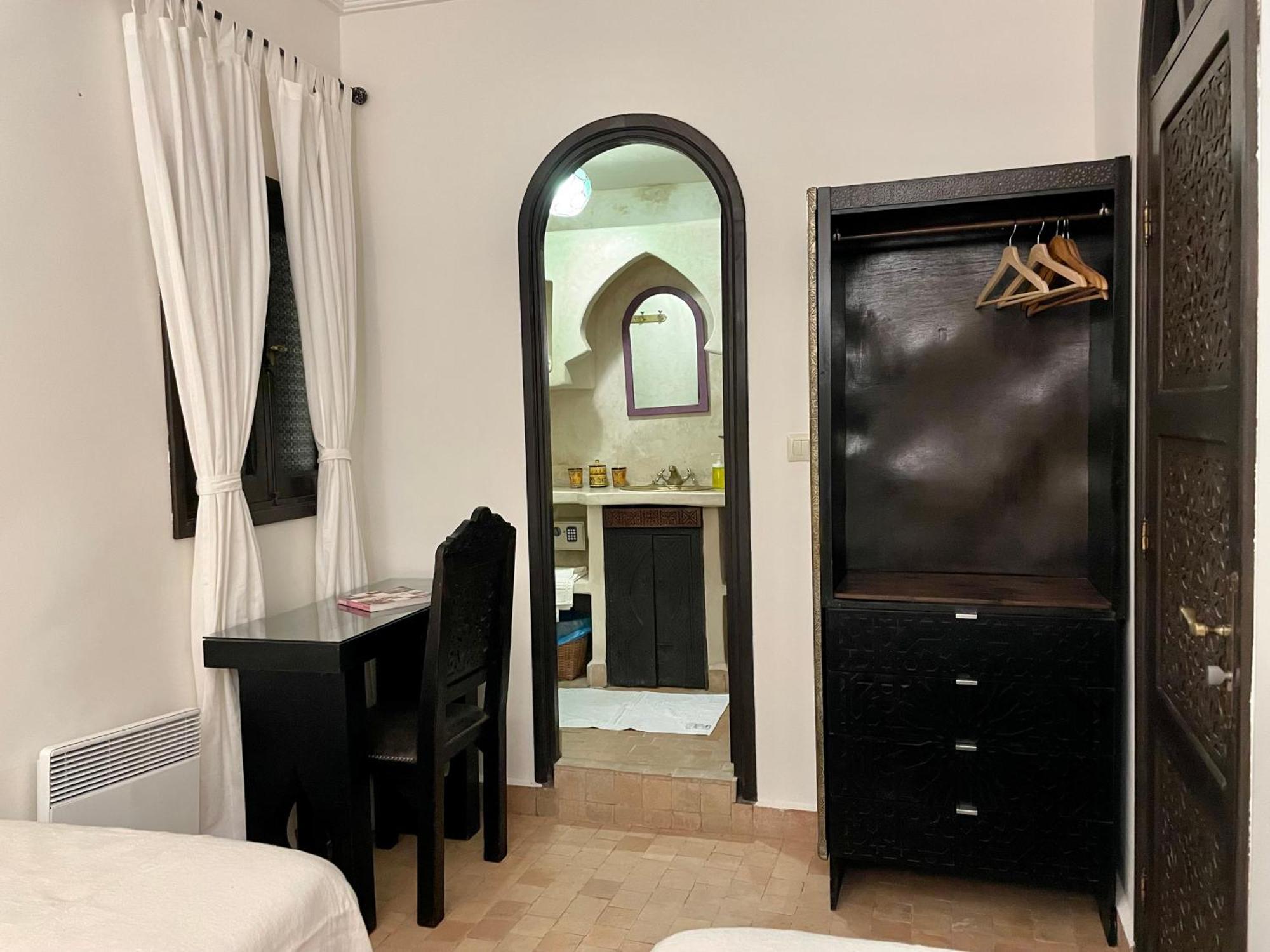 House In Old Medina For 10 Guests Tânger Exterior foto